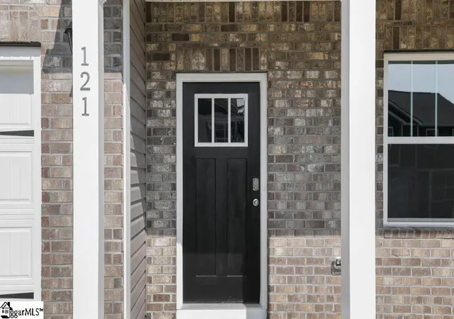 Homes for sale in Greenwood, SC | 121 Depot Cir, Greenwood, SC 29646 | MLS# 1586503