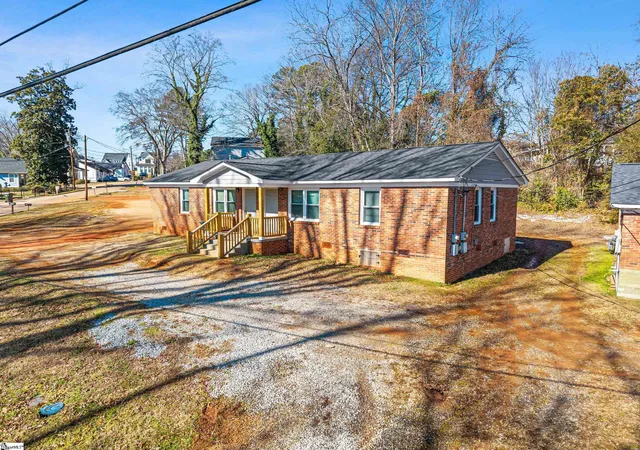 Photo 2 of Multi family home for sale at 213 Elder St, Greenville, SC 29607 | MLS# 1601834 | Listing updated on 2026-08-25