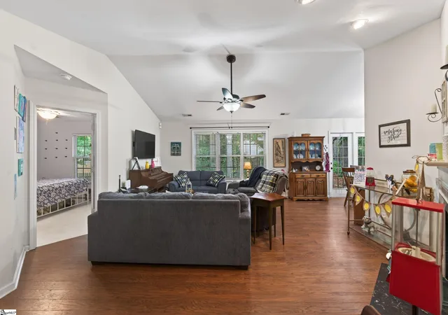 Homes for sale in Boiling Springs, SC | 626 Thornbird Dr, Boiling Springs, SC 29316 | MLS# 1594517