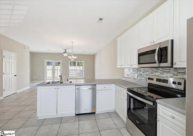 Homes for sale in Mauldin, SC | 30 Ridgestone Cir, Mauldin, SC 29662 | MLS# 1597375