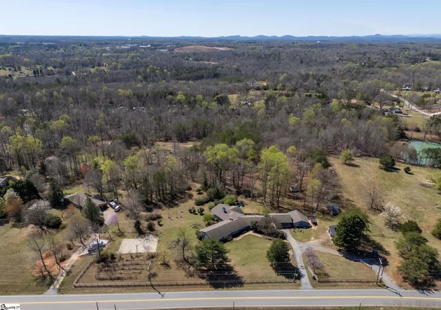 Photo 33 of Single family home for sale at 1133 Tubbs Mountain Rd, Travelers Rest, SC 29690 | MLS# 1602356 | Listing updated on 2026-08-30