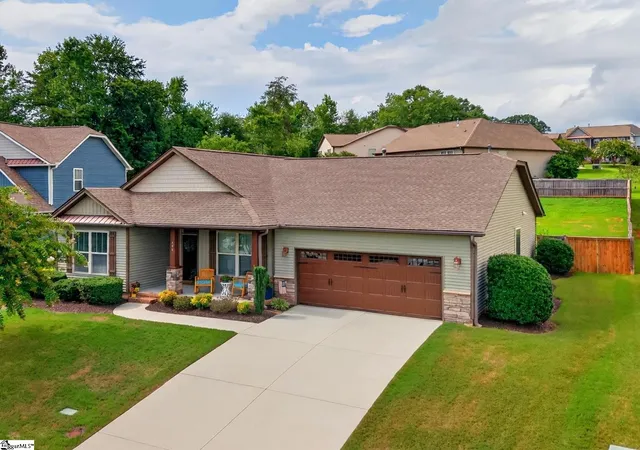 Photo 1 of Single family home for sale at 408 Trillium Creek Ct, Travelers Rest, SC 29690 | MLS# 1600441 | Listing updated on 2026-09-01