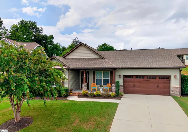 Photo 2 of Single family home for sale at 408 Trillium Creek Ct, Travelers Rest, SC 29690 | MLS# 1600441 | Listing updated on 2026-09-01