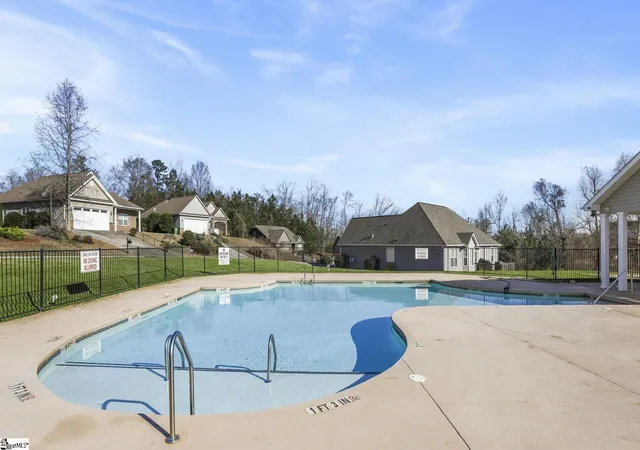 Homes for sale in Seneca, SC | 701 Hidden Creek Ct, Seneca, SC 29678 | MLS# 1588342