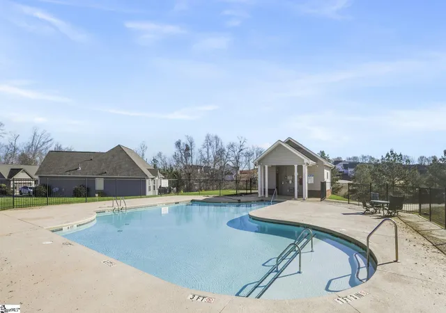 Homes for sale in Seneca, SC | 701 Hidden Creek Ct, Seneca, SC 29678 | MLS# 1588342