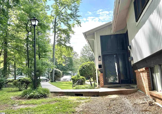 1st image of 111 Briarview Cir, Greenville, SC 29615 | MLS# 1594395