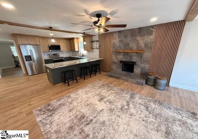 Photo 2 of Single family home for sale at 653 Enoree Rd, Travelers Rest, SC 29690 | MLS# 1590609 | Listing updated on 2026-08-18