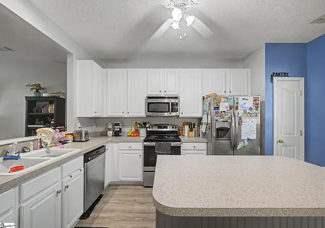 Photo 3 of Townhouse for sale at 505 Fagin Cir, Mauldin, SC 29662 | MLS# 1597763 | Listing updated on 2026-09-06