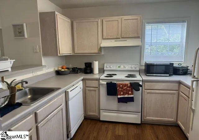 Photo 2 of Condo for sale at 102 University Village Dr, Central, SC 29630 | MLS# 1602112 | Listing updated on 2026-08-27