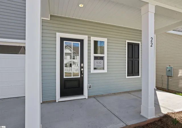 Photo 3 of Single family home for sale at 22 Red Bank Rd, Simpsonville, SC 29681 | MLS# 1599166 | Listing updated on 2026-10-02