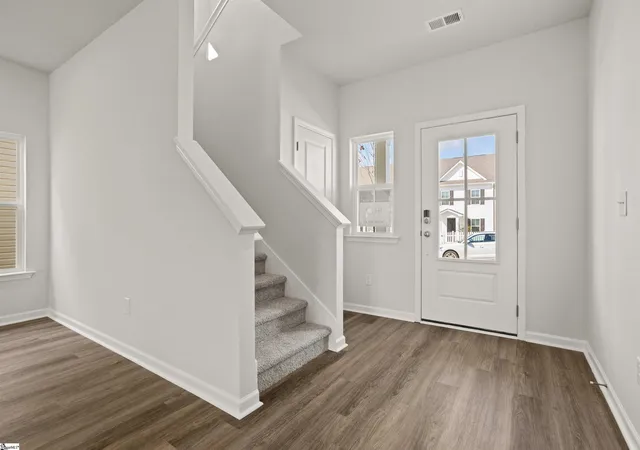 Photo 4 of Single family home for sale at 22 Red Bank Rd, Simpsonville, SC 29681 | MLS# 1599166 | Listing updated on 2026-10-02