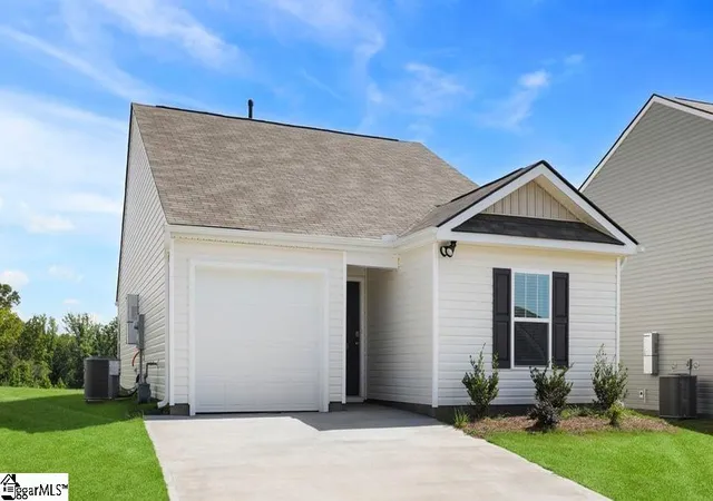 2nd image of 109 Elgin Dr, Laurens, SC 29360 | MLS# 1574924