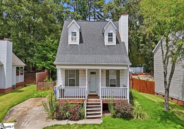 Photo 1 of Single family home for sale at 1024 Summit Dr, Greenville, SC 29609 | MLS# 1599293 | Listing updated on 2026-09-10