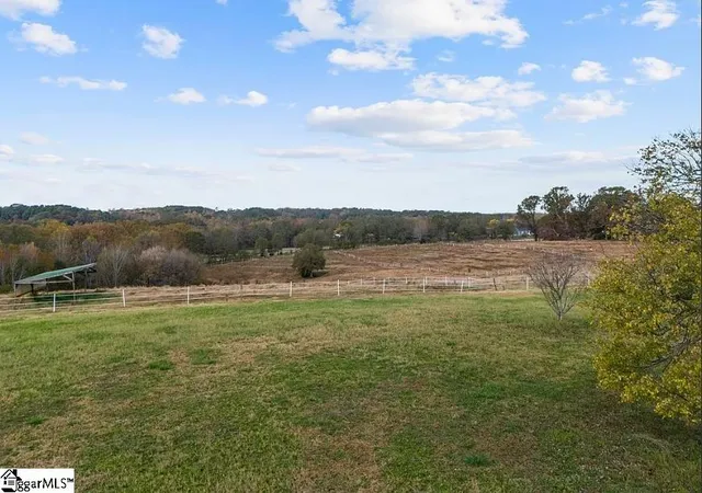Photo 4 of House for sale at 715 Melton Rd, Liberty, SC 29657 | MLS# 1583326 | Listing updated on 2026-03-04