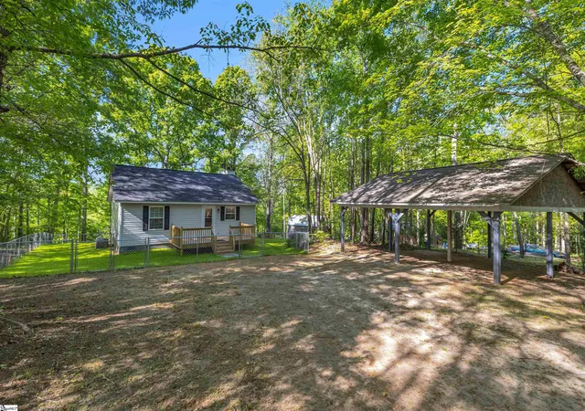 2nd image of 425 Cochise Dr, Waterloo, SC 29384 | MLS# 1589006