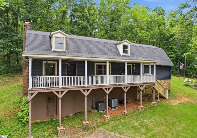 Homes for sale in Travelers Rest, SC | 211 Narrow Wy, Travelers Rest, SC 29690 | MLS# 1593170