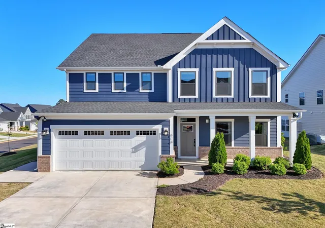 Photo 1 of Single family home for sale at 616 Vestrella Rd, Greenville, SC 29605 | MLS# 1589825 | Listing updated on 2026-07-30