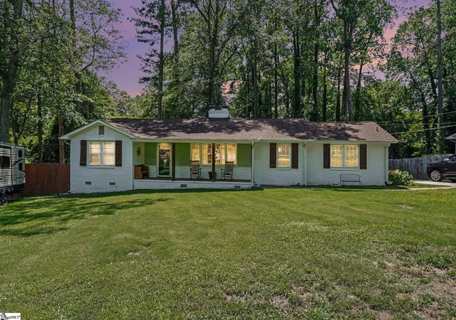 Homes for sale in Mauldin, SC | 120 Carlton Dr, Mauldin, SC 29662 | MLS# 1595231