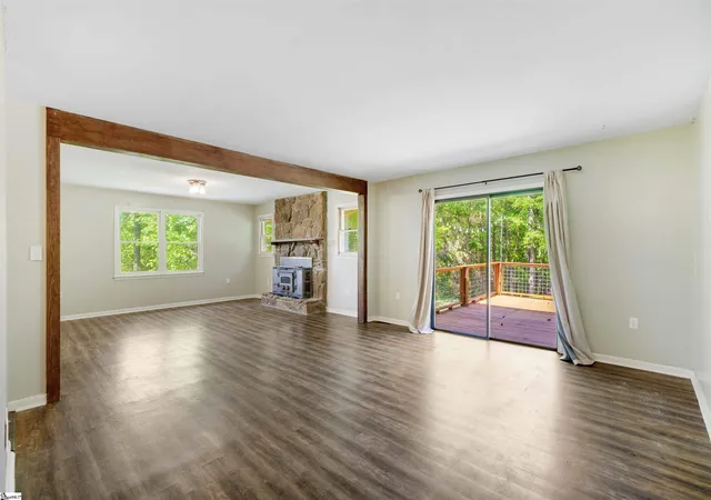 Photo 3 of Single family home for sale at 130 Daniel Dr, Anderson, SC 29626 | MLS# 1598652 | Listing updated on 2026-09-24