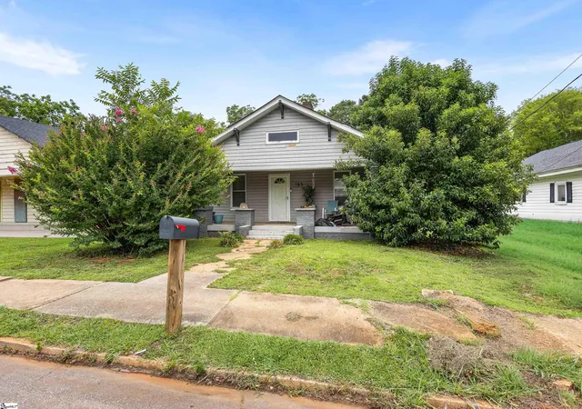 Photo 1 of Single family home for sale at 162 Palisade St, Spartanburg, SC 29306 | MLS# 1597132 | Listing updated on 2026-07-08