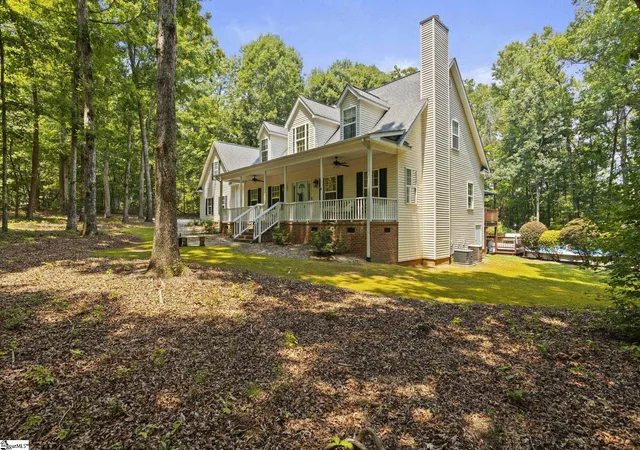 Photo 3 of Single family home for sale at 205 Manly Ct, Greer, SC 29651 | MLS# 1599480 | Listing updated on 2026-09-11