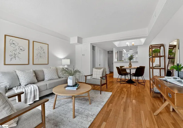 Homes for sale in Greenville, SC | 2530 E North St #Unit 14-K, Greenville, SC 29615 | MLS# 1575311