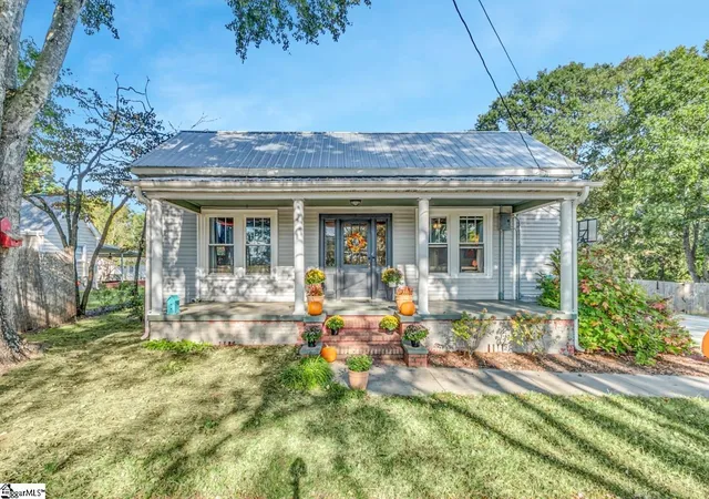 1st image of 308 N Main St, Travelers Rest, SC 29690 | MLS# 1579856