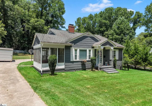 2nd image of 311 Woodland Dr, Belton, SC 29627 | MLS# 1597346