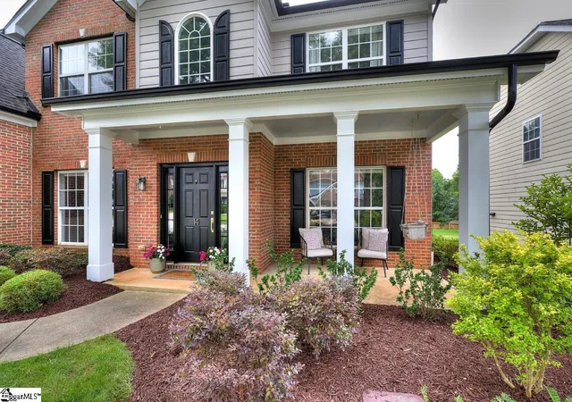 Photo 3 of Single family home for sale at 14 Springhead Wy, Greer, SC 29650 | MLS# 1593409 | Listing updated on 2026-06-04