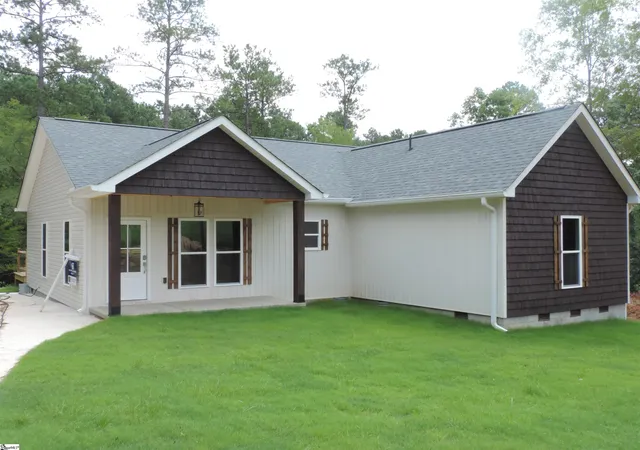 Photo 3 of Single family home for sale at 384 Bailey Rd, Buffalo, SC 29321 | MLS# 1595869 | Listing updated on 2026-09-01