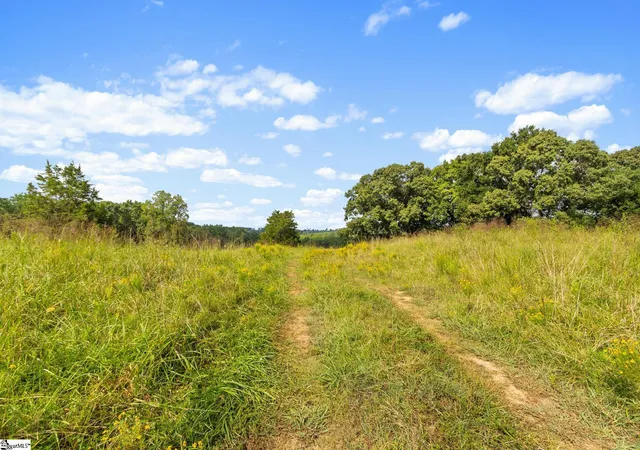 Photo 4 of Sale Pending at 1496 Dixon Rd, Laurens, SC 29360 | MLS# 1602165 | Listing updated on 2026-09-02