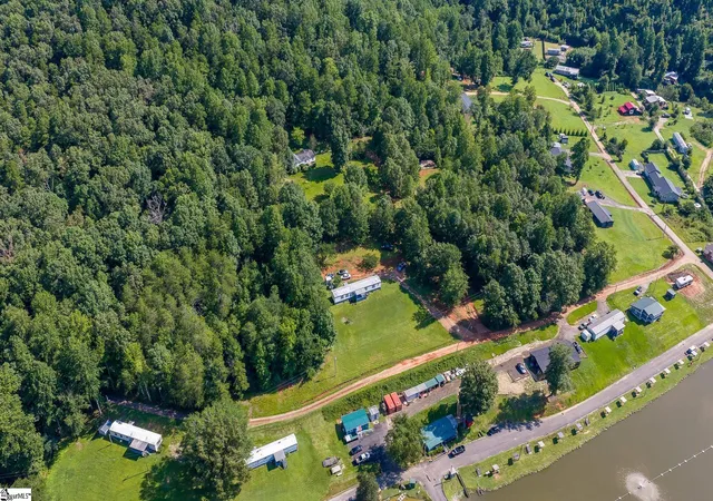 Photo 4 of Manufactured home for sale at 122 Lake Circle Rd, Marietta, SC 29661 | MLS# 1601475 | Listing updated on 2026-08-20