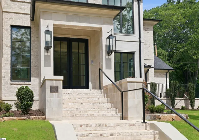 3rd image of 101 Sherwood St #Unit 100, Greenville, SC 29601 | MLS# 1592486