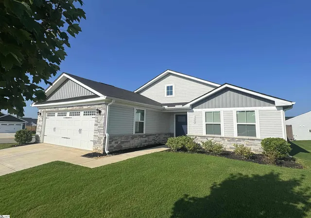 Photo 1 of Single family home for sale at 1324 Coffeetree Dr, Reidville, SC 29388 | MLS# 1599246 | Listing updated on 2026-09-25
