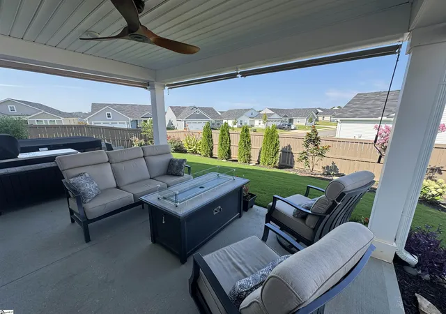 Photo 2 of Single family home for sale at 1324 Coffeetree Dr, Reidville, SC 29388 | MLS# 1599246 | Listing updated on 2026-09-25