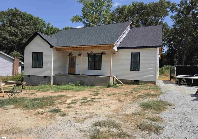 Photo 1 of Sale Pending at 121 Cool Meadows Dr, Piedmont, SC 29673 | MLS# 1601669 | Listing updated on 2026-08-24