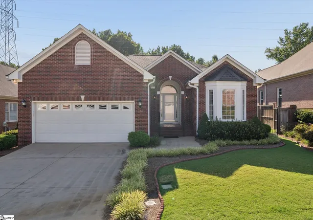 Photo 2 of Single family home for sale at 128 Windstone Dr, Greenville, SC 29615 | MLS# 1601557 | Listing updated on 2026-08-21