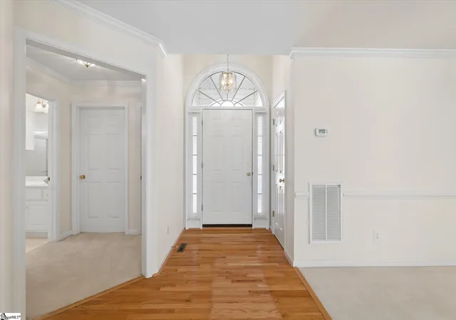 Photo 3 of Single family home for sale at 128 Windstone Dr, Greenville, SC 29615 | MLS# 1601557 | Listing updated on 2026-08-21