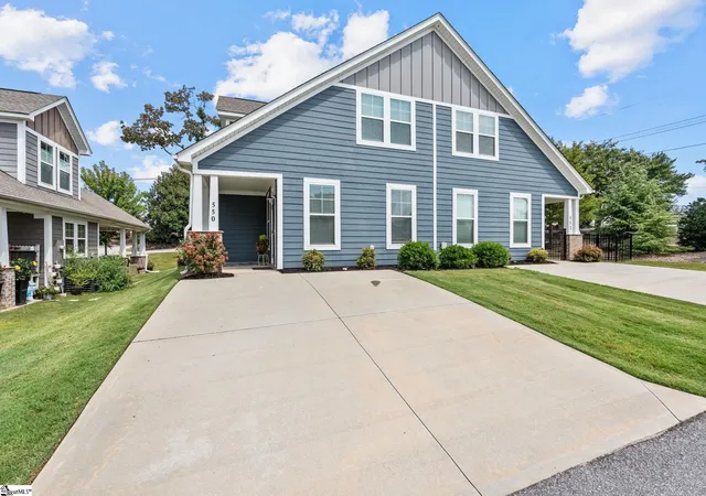 Photo 24 of Townhouse for sale at 550 Twin Lake Rd, Greenville, SC 29609 | MLS# 1600788 | Listing updated on 2026-08-28