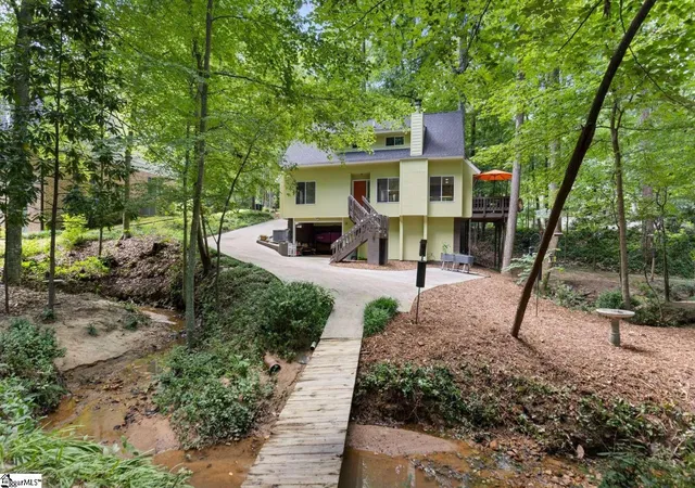 Photo 2 of Single family home for sale at 105 Mitchell Ave, Clemson, SC 29631 | MLS# 1602368 | Listing updated on 2026-08-31