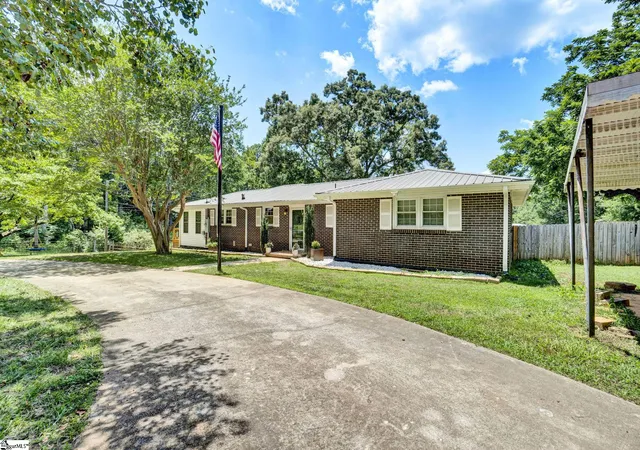 Homes for sale in Pelzer, SC | 144 Holland Ford Rd, Pelzer, SC 29669 | MLS# 1595353