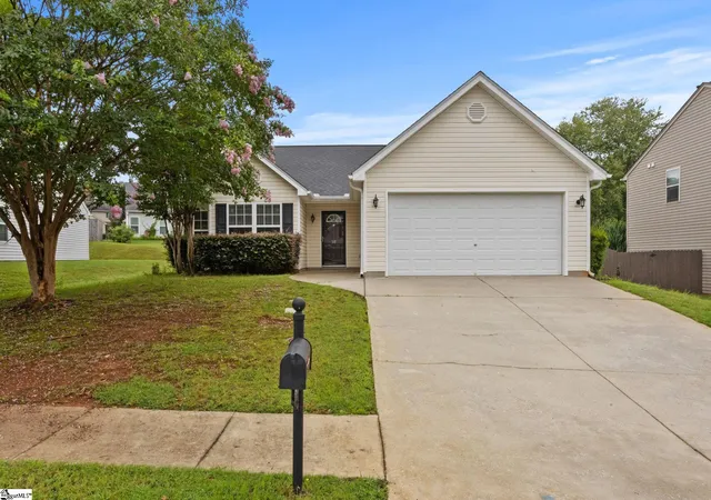 Photo 1 of Single family home for sale at 117 Ivy Trellis Ct, Simpsonville, SC 29681 | MLS# 1598763 | Listing updated on 2026-09-25