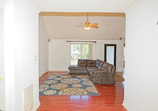 Photo 4 of Single family home for sale at 3652 New Cut Rd, Inman, SC 29349 | MLS# 1597645 | Listing updated on 2026-09-16