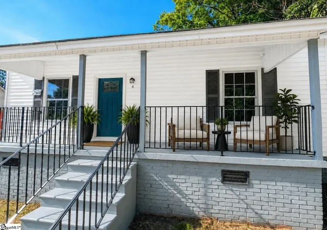 Photo 1 of Single family home for sale at 6 9th St, Greenville, SC 29611 | MLS# 1601320 | Listing updated on 2026-08-21