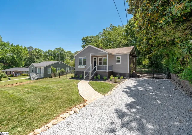 Homes for sale in Greenville, SC | 206 Griffin Dr, Greenville, SC 29607 | MLS# 1591837
