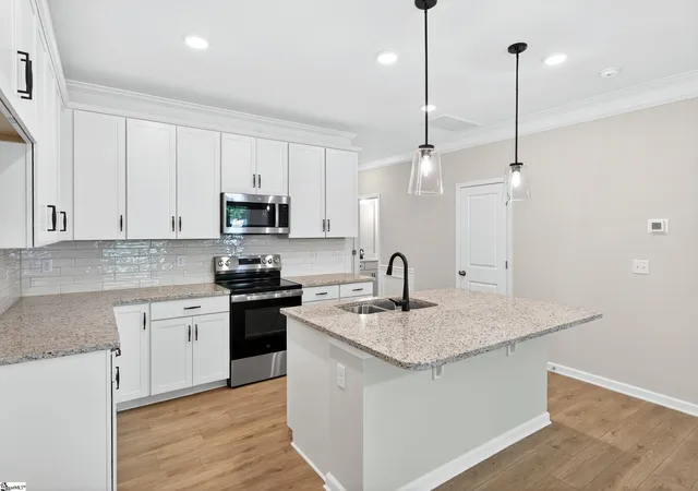 Photo 2 of Townhouse for sale at 52 Fair Village Ln, Simpsonville, SC 29680 | MLS# 1600606 | Listing updated on 2026-09-11