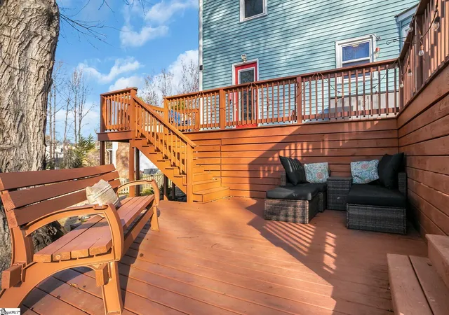 Photo 2 of Single family home for sale at 5 Foxtrail Ct, Simpsonville, SC 29680 | MLS# 1579200 | Listing updated on 2026-09-11