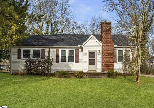 Photo 1 of Single family home for sale at 790 John B White Blvd, Spartanburg, SC 29306 | MLS# 1580491 | Listing updated on 2026-07-24
