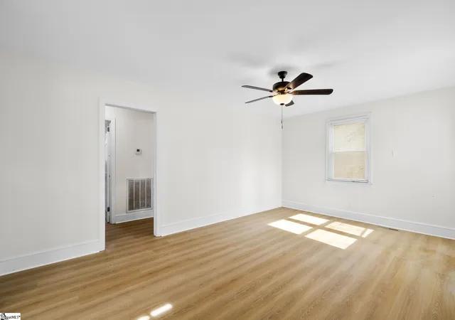 Photo 4 of Single family home for sale at 790 John B White Blvd, Spartanburg, SC 29306 | MLS# 1580491 | Listing updated on 2026-07-24
