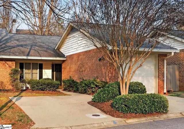 Photo 2 of Single family home for sale at 601 Dove Ter, Greenville, SC 29605 | MLS# 1583116 | Listing updated on 2026-08-10